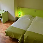 Du Hotell