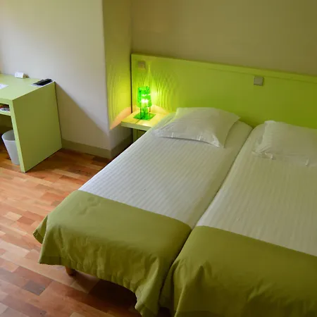 Du Hotel