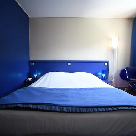 Du Hotel 3*