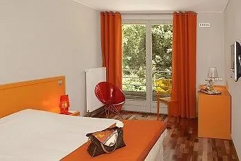 Du Hotel
