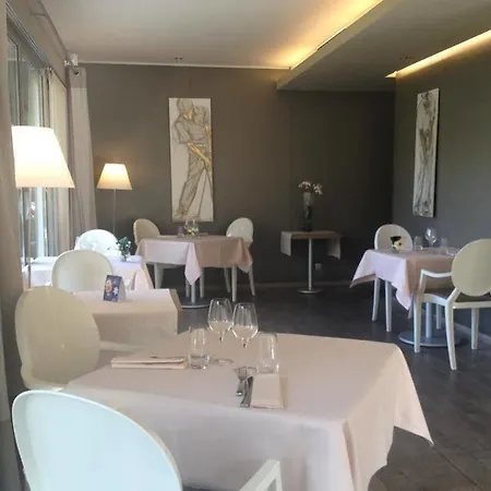 Hotel Du 3*